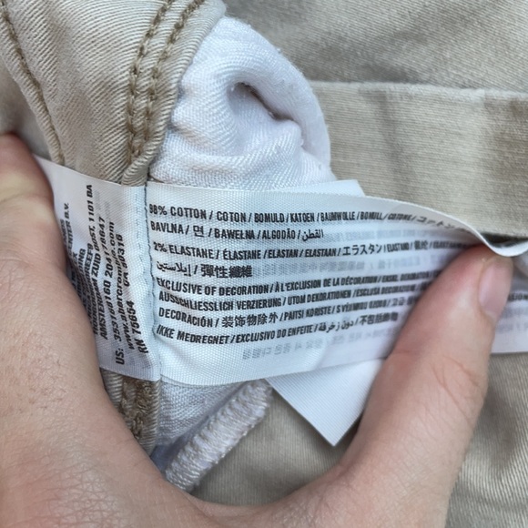 Hollister Beige Chino Cuffed Midi Shorts - Picture 8 of 8